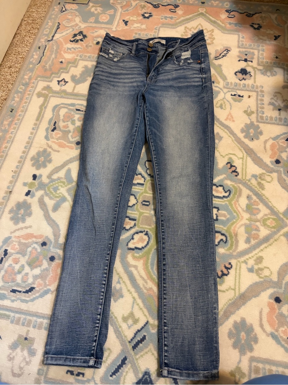 BKE Women's Light Blue Distressed Skinny Jeans